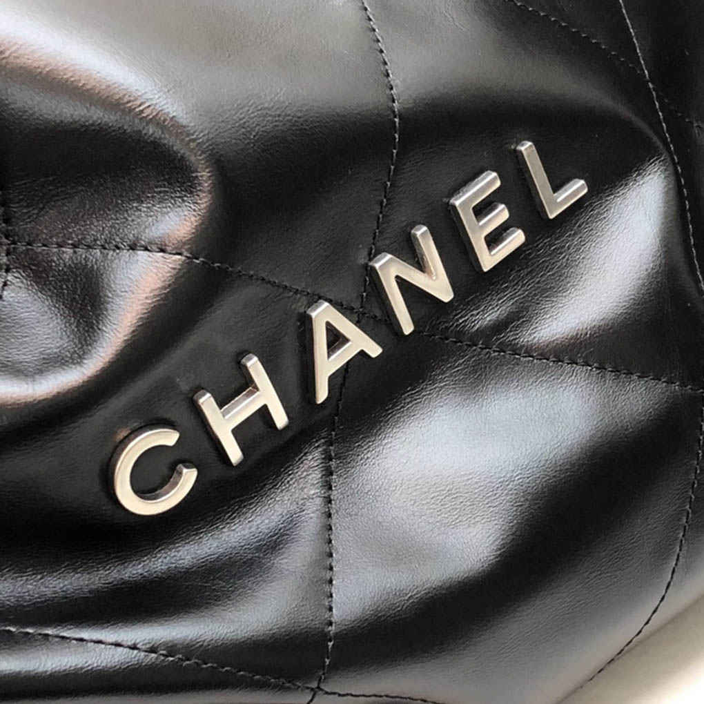 Chanel 22bag Storage Bag Underarm Handbag Shiny Calfskin 10A Mirror Quality Luxury Designer 99156 30cm