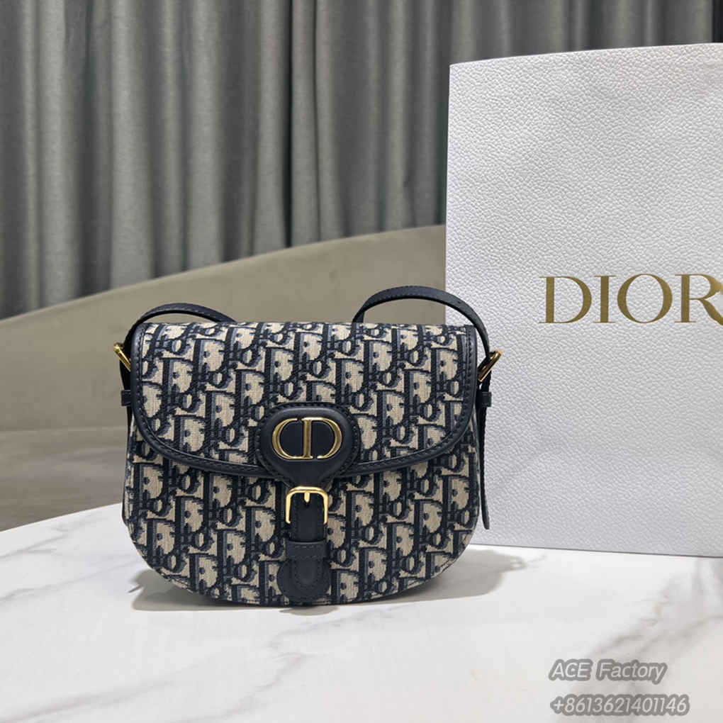 Dior Classic Bobby Handbag M9337 Fashion Women  Shoulder Bag Grained Cow Leather Vintage Metal 9A Mirror Quality Luxury Design 22cm