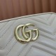 Gucci GG Marmont Small Shoulder Bag 447632 Quilted V-Shaped Leather Sliding Chain Shoulder Strap Designer Luxury Handbag Mirror Quality 24cm