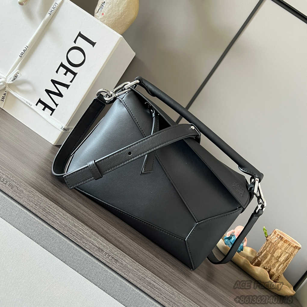 Loewe Puzzle Shoulder Bag Geometric Lines Crossbody Clutch Jonathan Anderson Anagram Cowhide Crossbody Bag Luxury Designer Mirror Quality 24cm