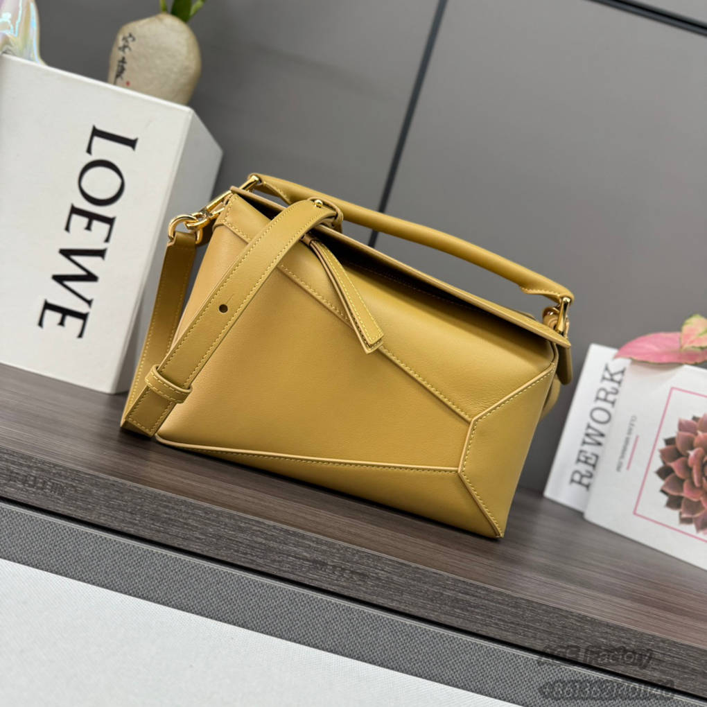 Loewe Puzzle Shoulder Bag Geometric Lines Crossbody Clutch Jonathan Anderson Anagram Cowhide Crossbody Bag Luxury Designer Mirror Quality 24cm