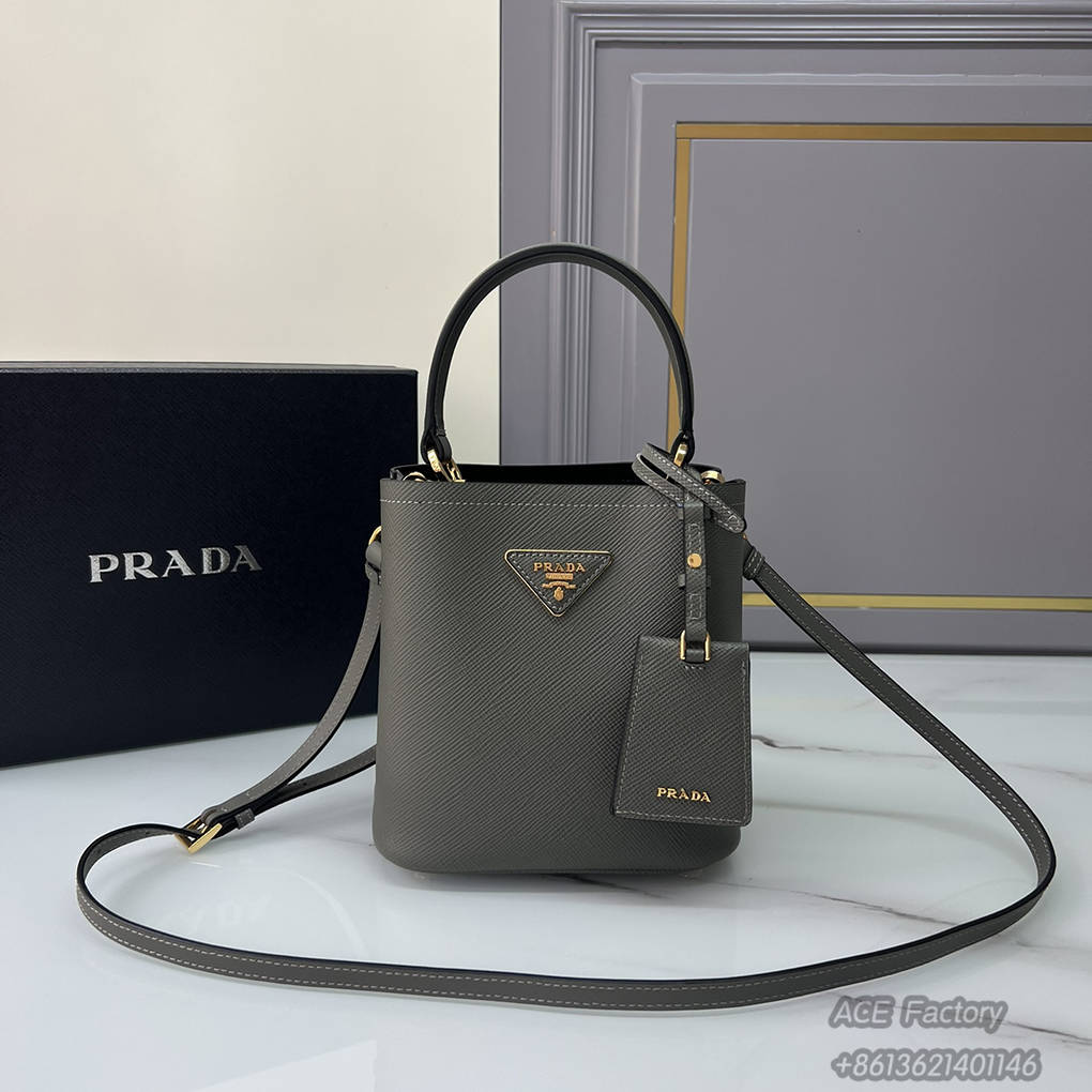 Parda Bucket Saffiano Crossgrain Leather Handbag Shoulder Crossbody 1BA217 Triangle Metal Logo Handbag Fashion 9A Mirror Quality Luxury Design 18cm