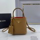 Parda Bucket Saffiano Crossgrain Leather Handbag Shoulder Crossbody 1BA217 Triangle Metal Logo Handbag Fashion 9A Mirror Quality Luxury Design 18cm