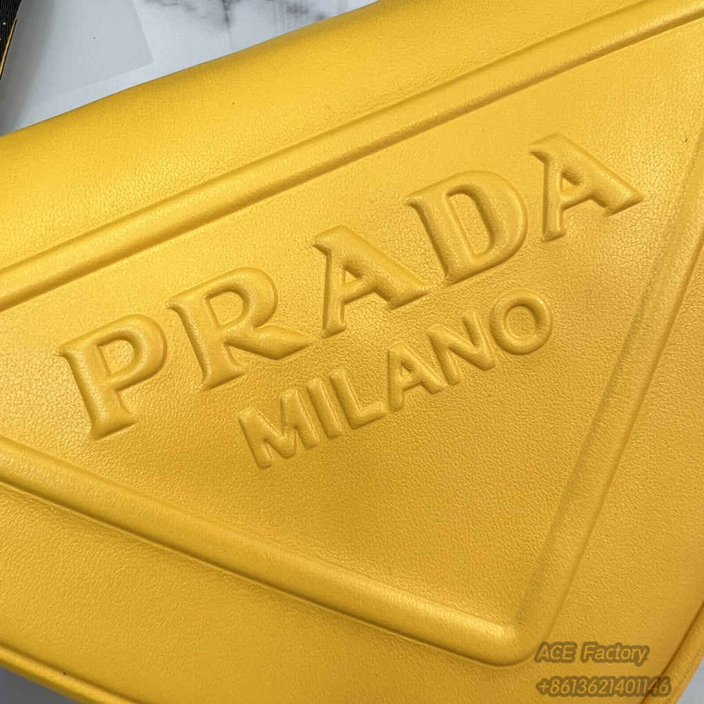 Parda Triangle Handbag 1BH190 Triangle Metal Logo Shoulder Bag Fashion 9A Mirror Quality Luxury Design 26cm