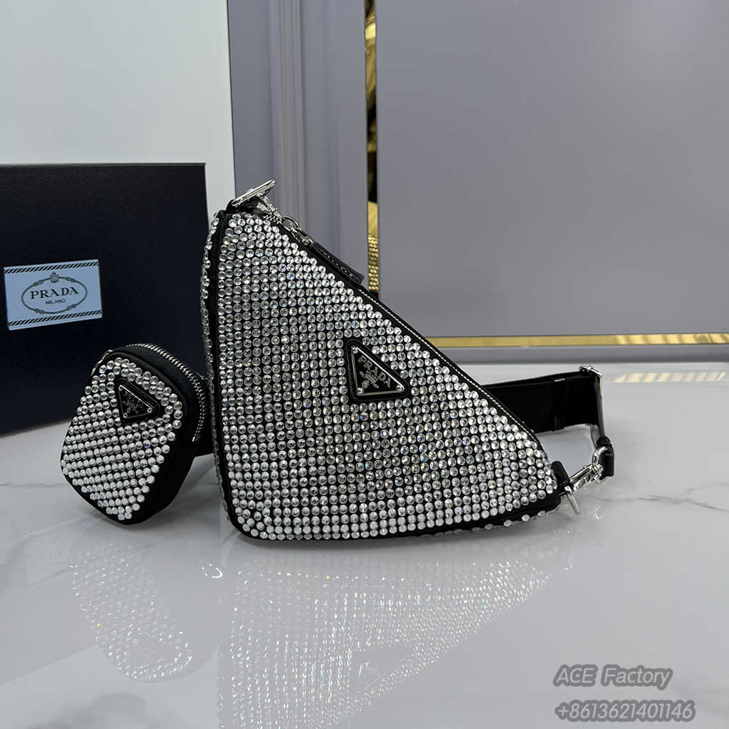 Parda Triangle Handbag 1BH190 Triangle Metal Logo Shoulder Bag Fashion 9A Mirror Quality Luxury Design 26cm