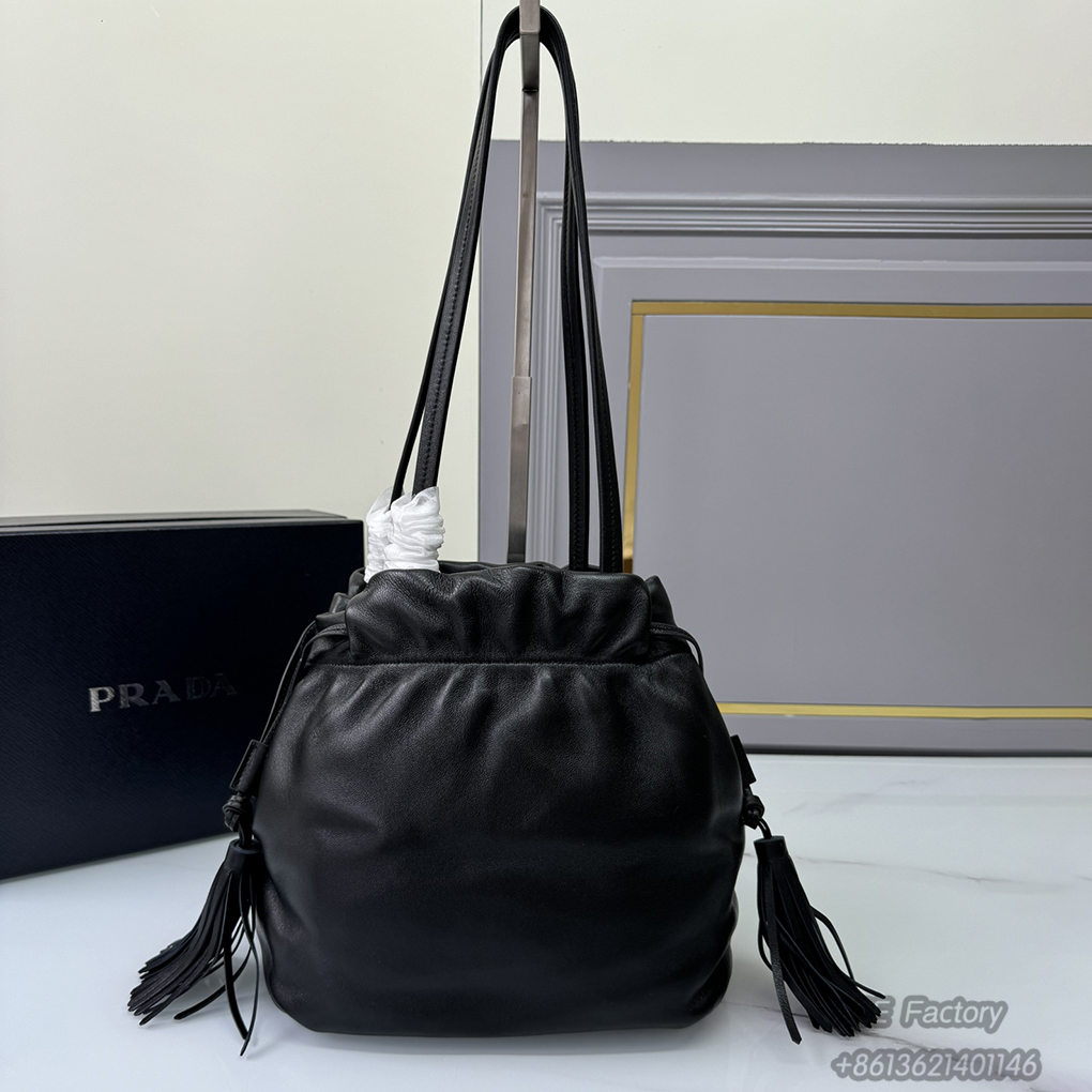 Prada Lucky Bag Drawstring Bucket Handbag 1BG541 Sheepskin Tassel Triangle Metal Logo Handbag Fashion 9A Mirror Quality Luxury Design 24cm