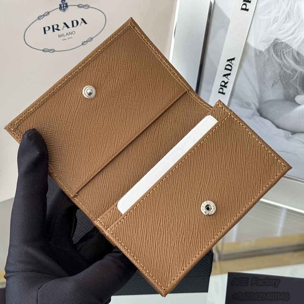 PRADA Classic Card Holder 1MC122 Fashion Wallet   Purse 9A Mirror Quality Luxury Design 11 cm