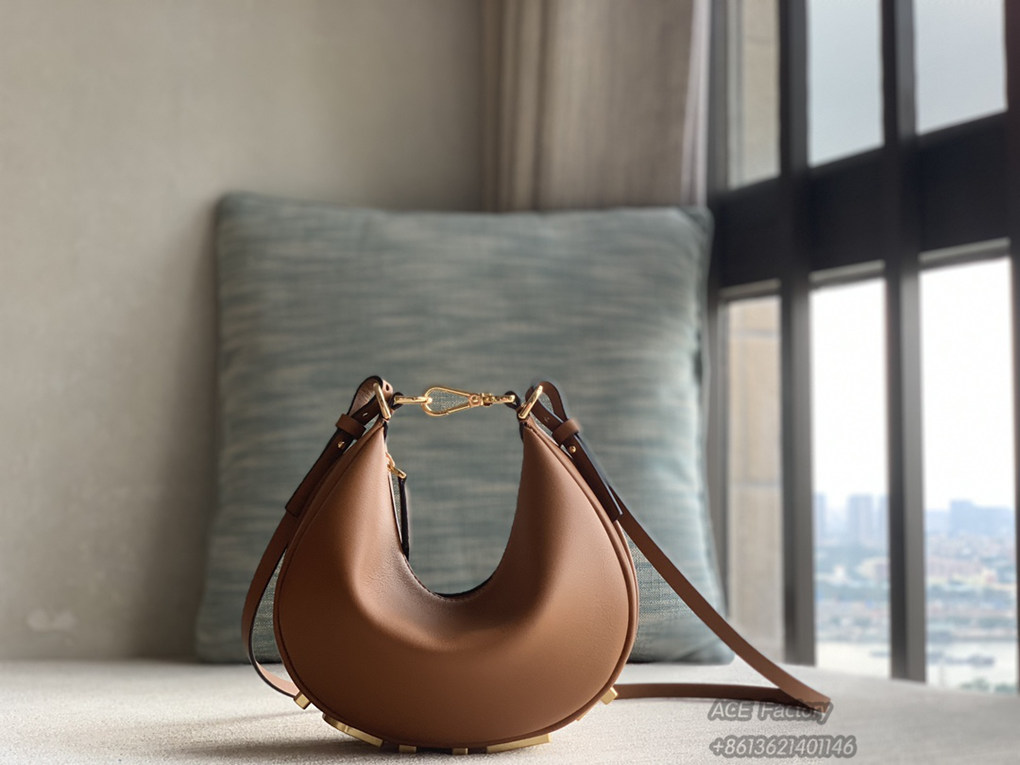 Fendi Graphy Mini Underarm Bag Crescent Metal Large Logo Shoulder Bag Tote Casual Fashion Luxury Designer Mirror Quality 20cm