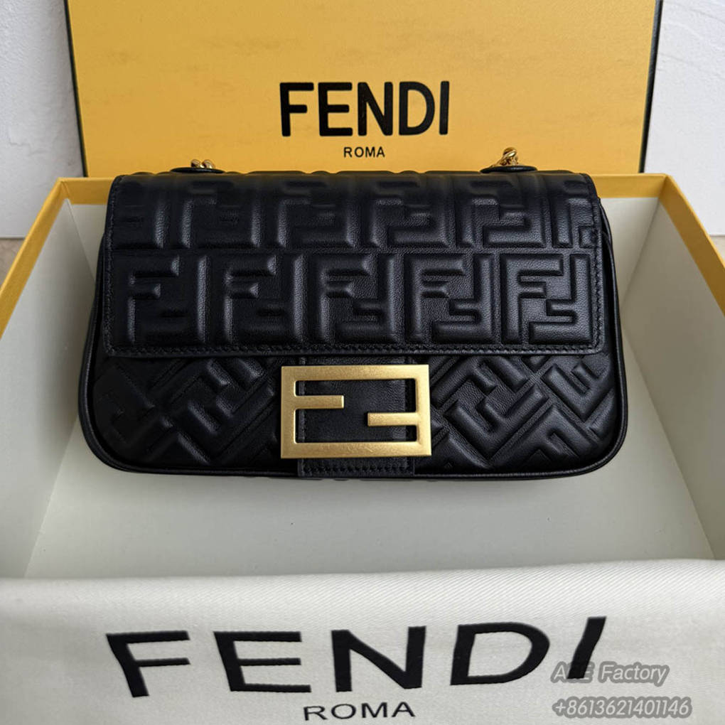 FENDI Baguette Chain Shoulder Bag 3D Textured FF Pattern Panappa Lambskin Tote Casual Fashion Handbag Luxury Designer Mirror Quality 24cm