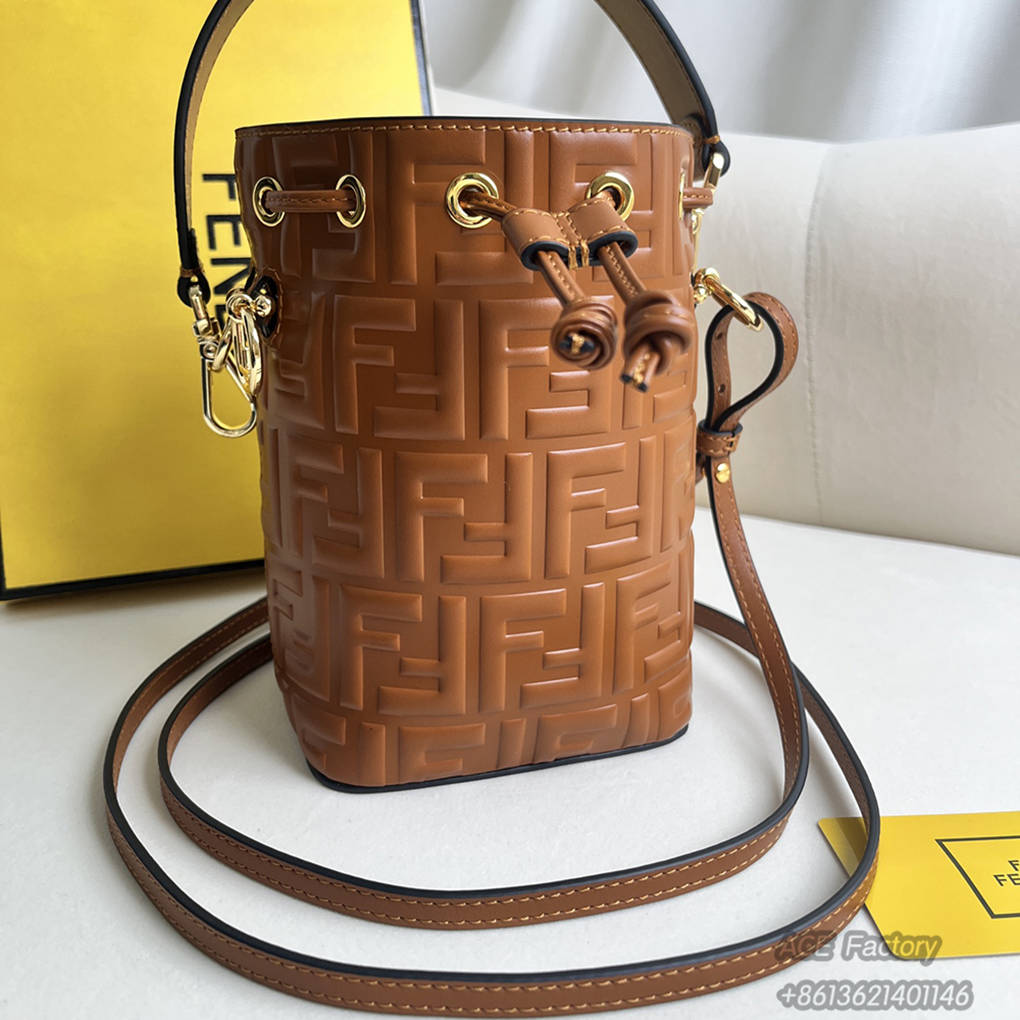 FENDI Mon Tresor Drawstring Bucket Shoulder Bag Embossed FF Logo Calfskin Casual Fashion Handbag Luxury Designer Mirror Quality 12X18X10CM