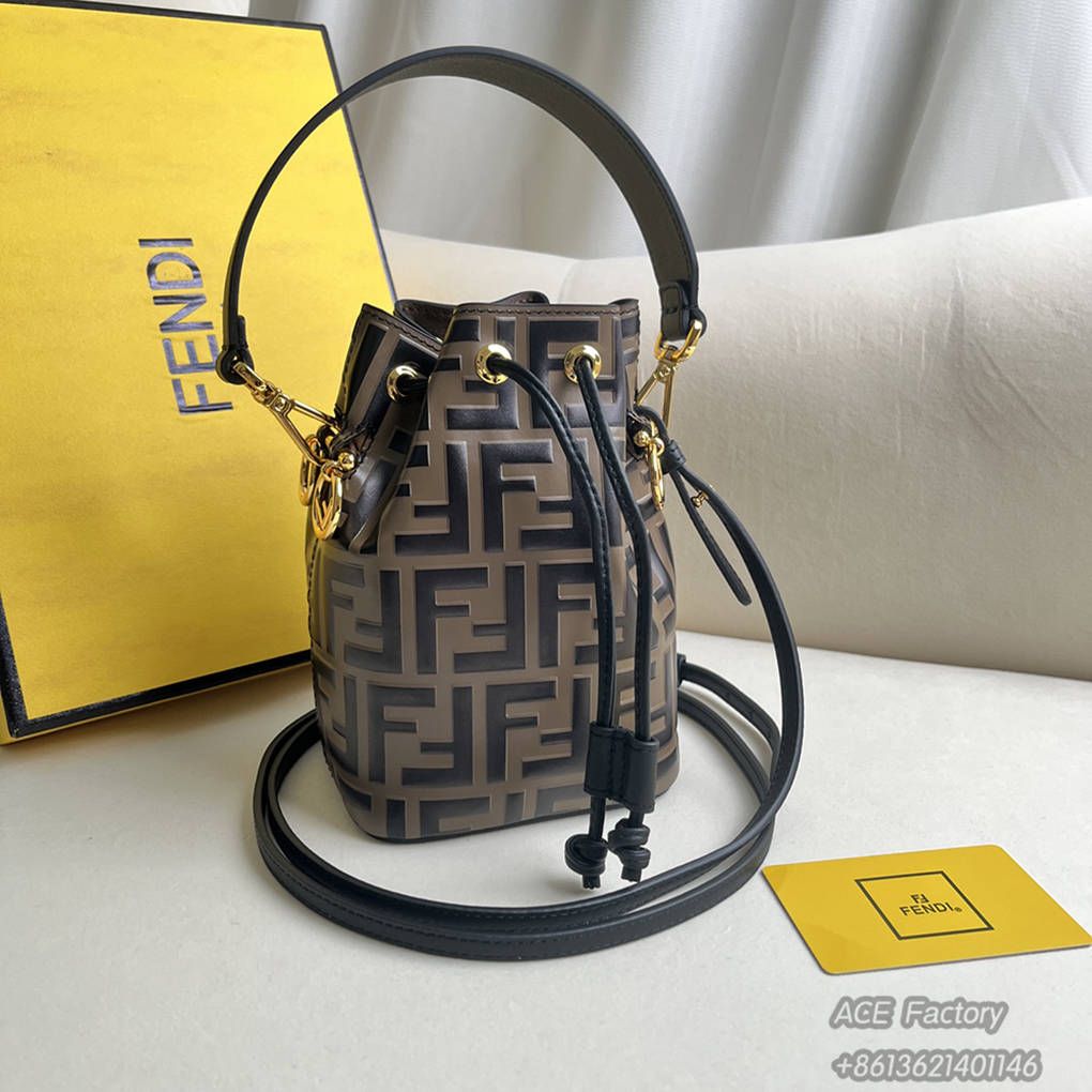 FENDI Mon Tresor Drawstring Bucket Shoulder Bag Embossed FF Logo Calfskin Casual Fashion Handbag Luxury Designer Mirror Quality 12X18X10CM