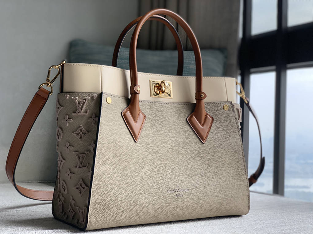 On My Side PM and MM Tote Bags Soft Calfskin M57728 M53826 Classic Monogram Coated Canvas and Calfskin Shoulder Crossbody Handbag Elbow Louis Vuitton Luxury Designer 9A Mirror Quality 